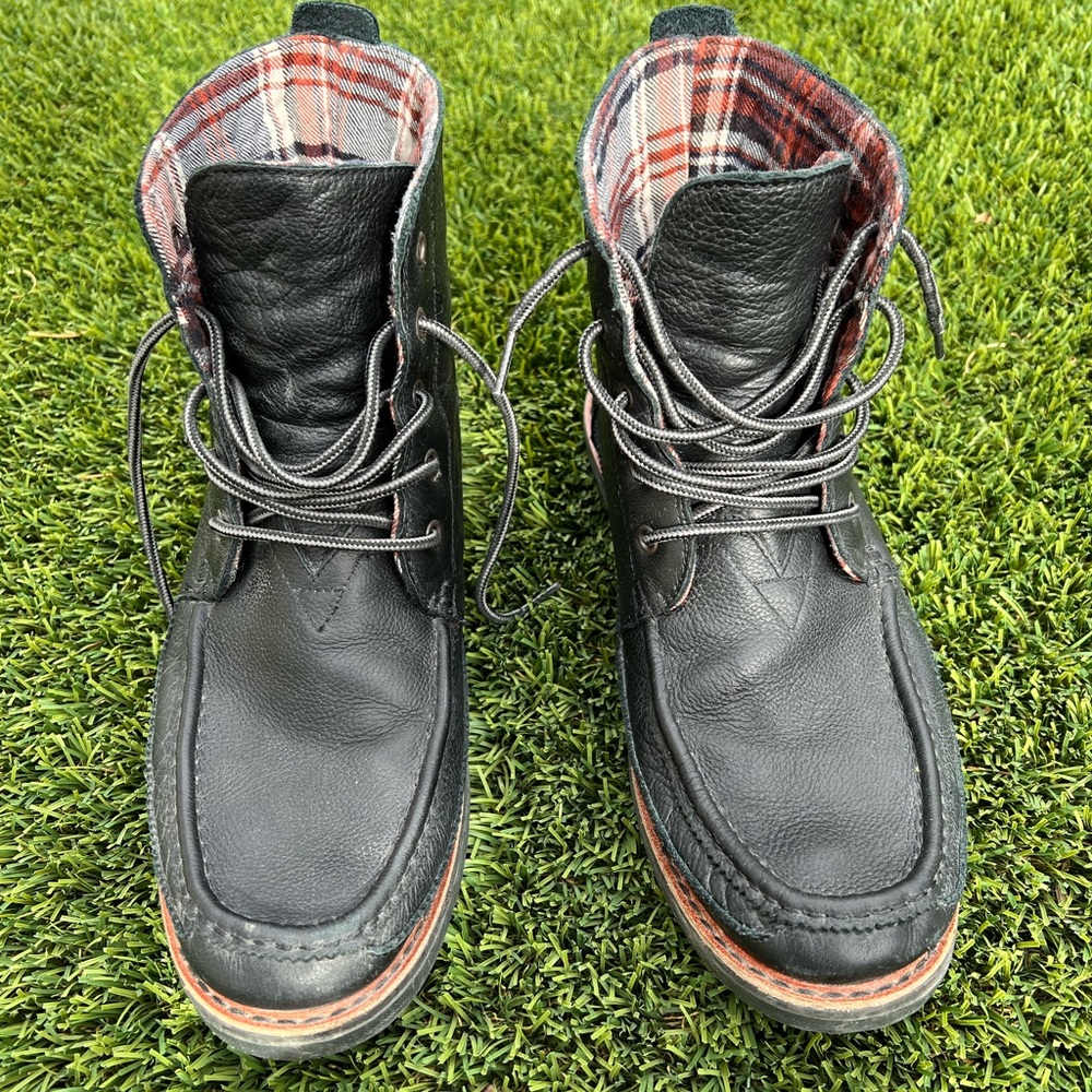 TOMS seeker leather insulated mens boot